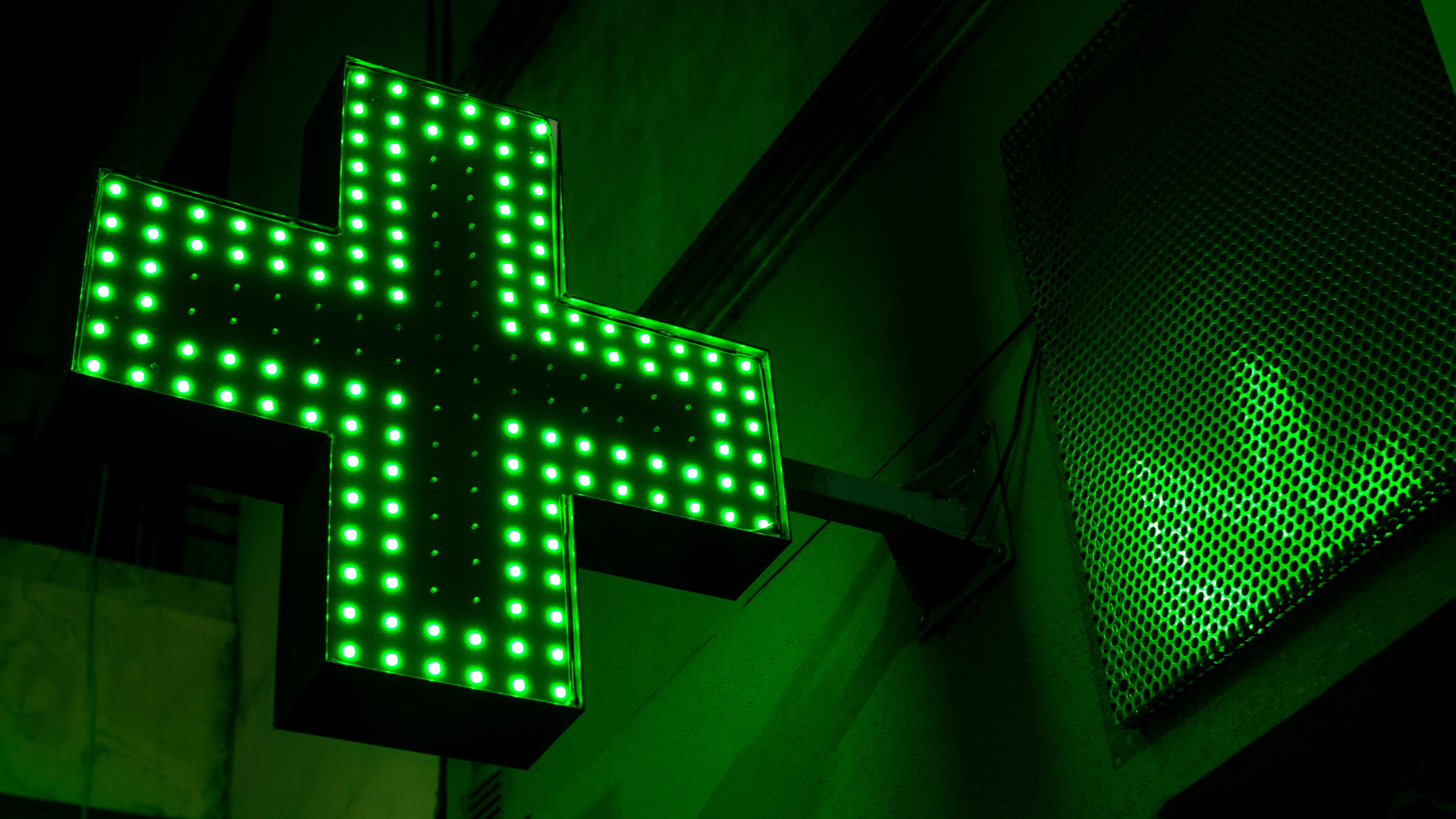 De nombreuses pharmacies de garde à Paris proposent la livraison à domicile
