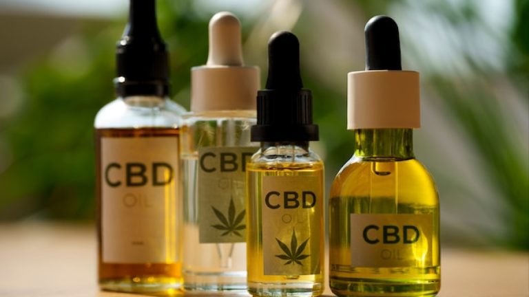 Acheter du CBD en ligne sans payer trop cher : codes promo et bons plans à saisir
